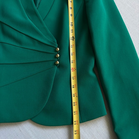 Tahari Arthur S. Levine Green Blazer & Skirt Suit Set Women’s Size 4 Elegant - Picture 8 of 15